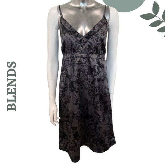 🛍️3/$40 Blends Rumi Dress in Black Grey Graphic Print Spaghetti Strap Size Small - Picture 1 of 6